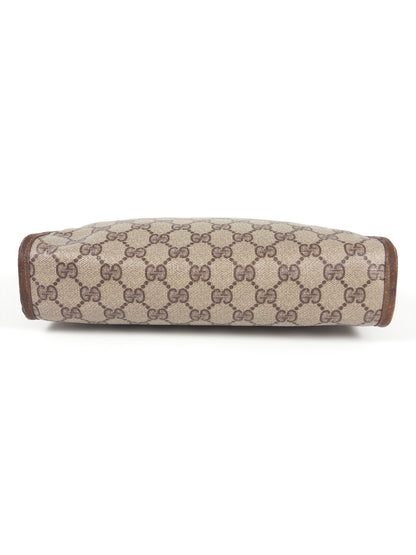 Gucci GG Supreme Clutch Bag