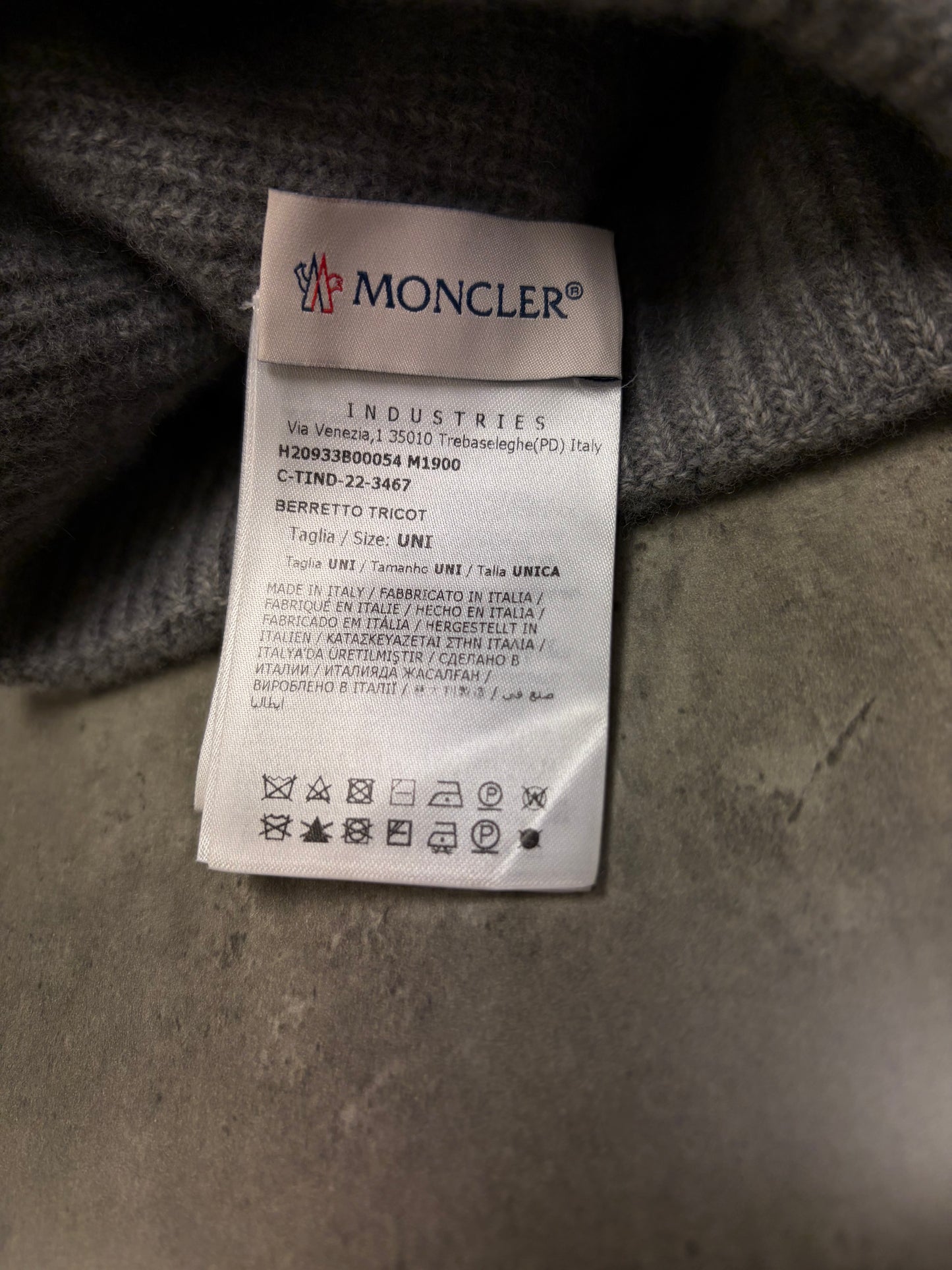 Moncler Wool & Cashmere Beanie