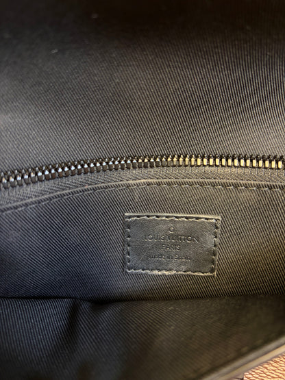 Louis Vuitton S Lock Messenger Bag