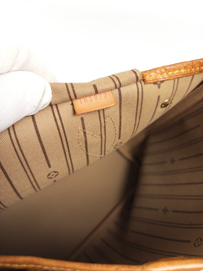 LOUIS VUITTON NEVERFULL PM