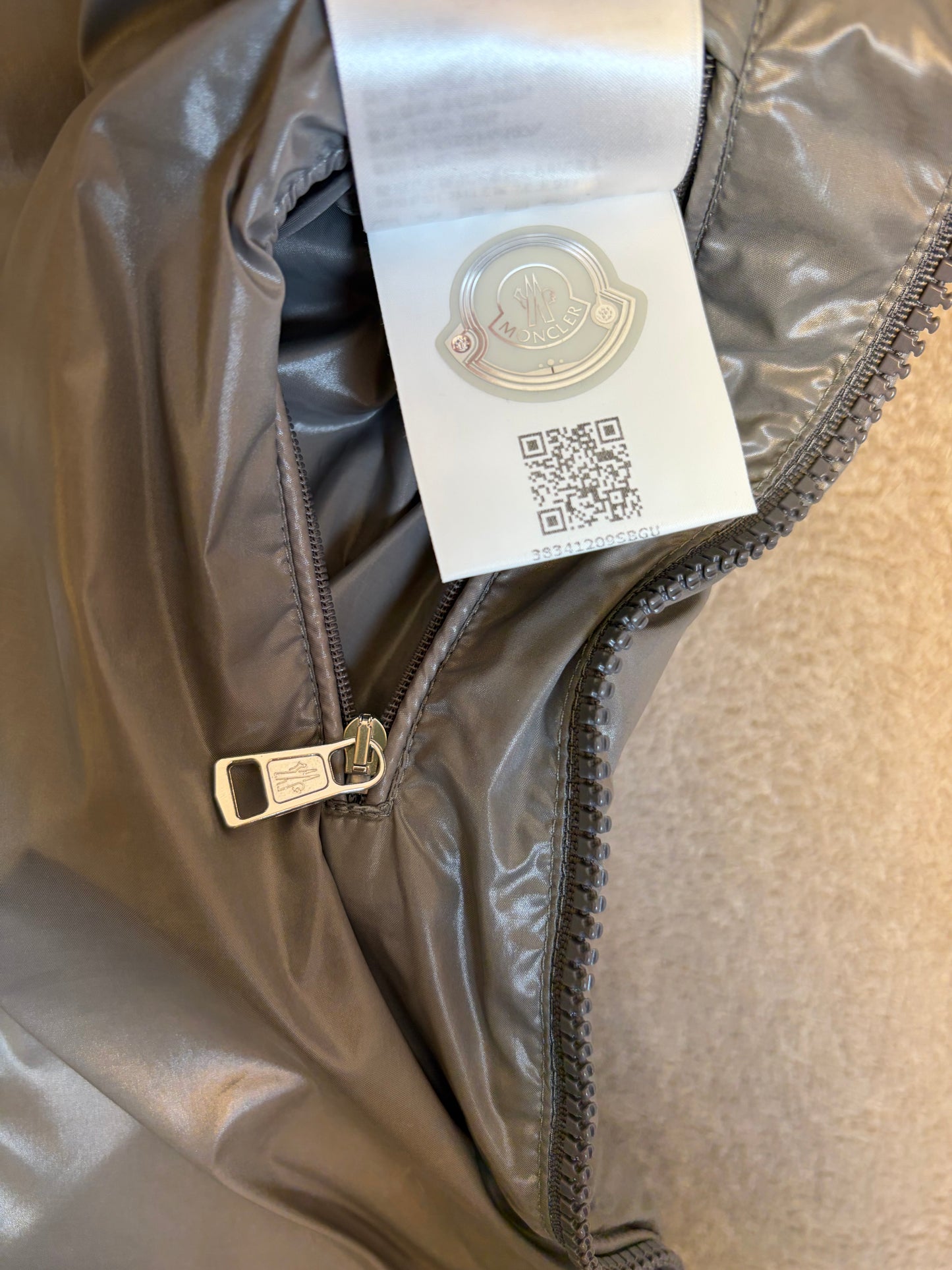 Moncler Lanoux Hooded Vest