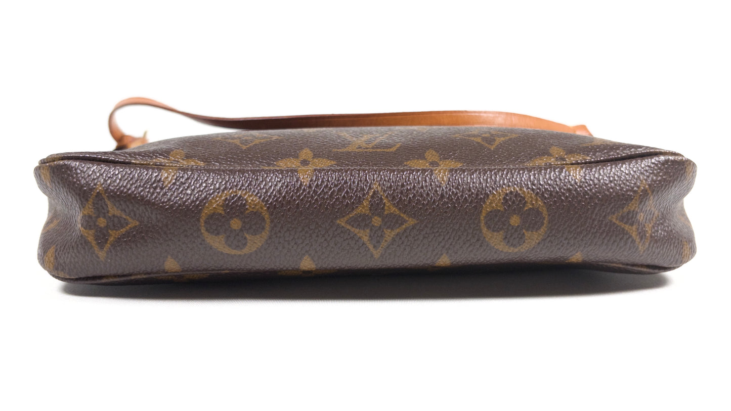 Louis Vuitton Pochette Clutch Bag