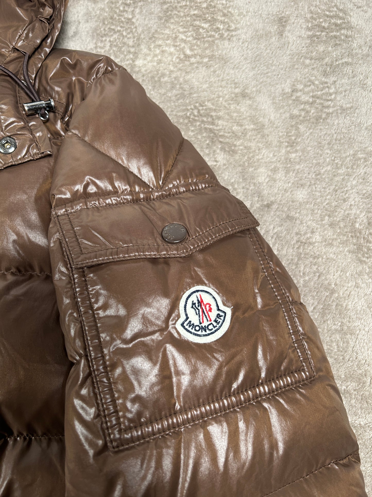 Moncler Maya Ljusbrun